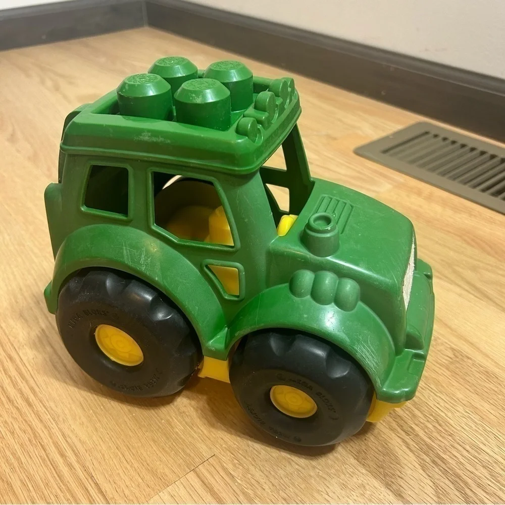 John Deere Mega Bloks Tractor Kids Toy Green Building